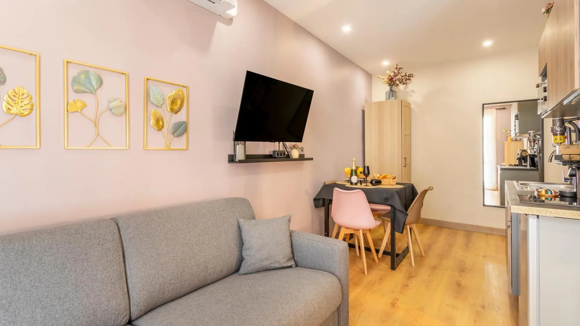 Adira Marseille Montgrand 2 Etoiles Apartment France