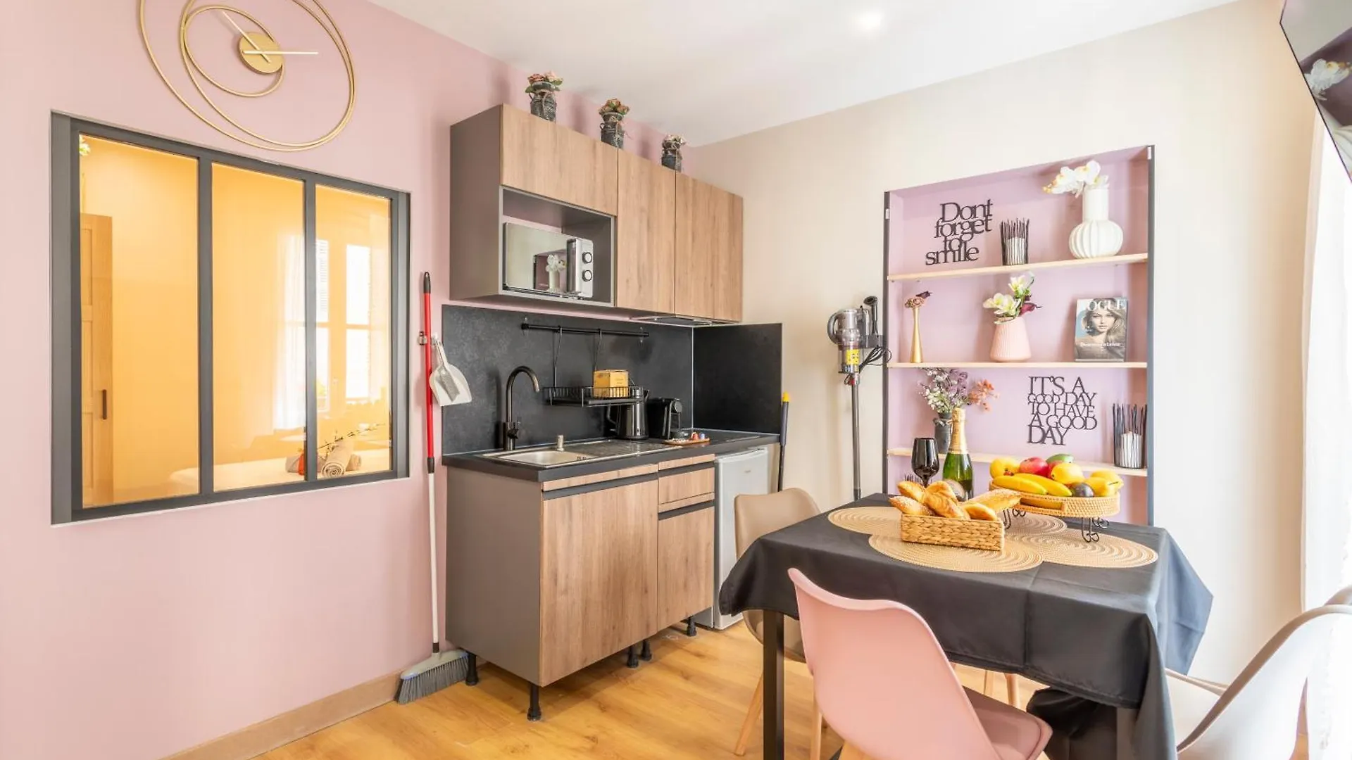 Adira Marseille Montgrand 2 Etoiles Apartment