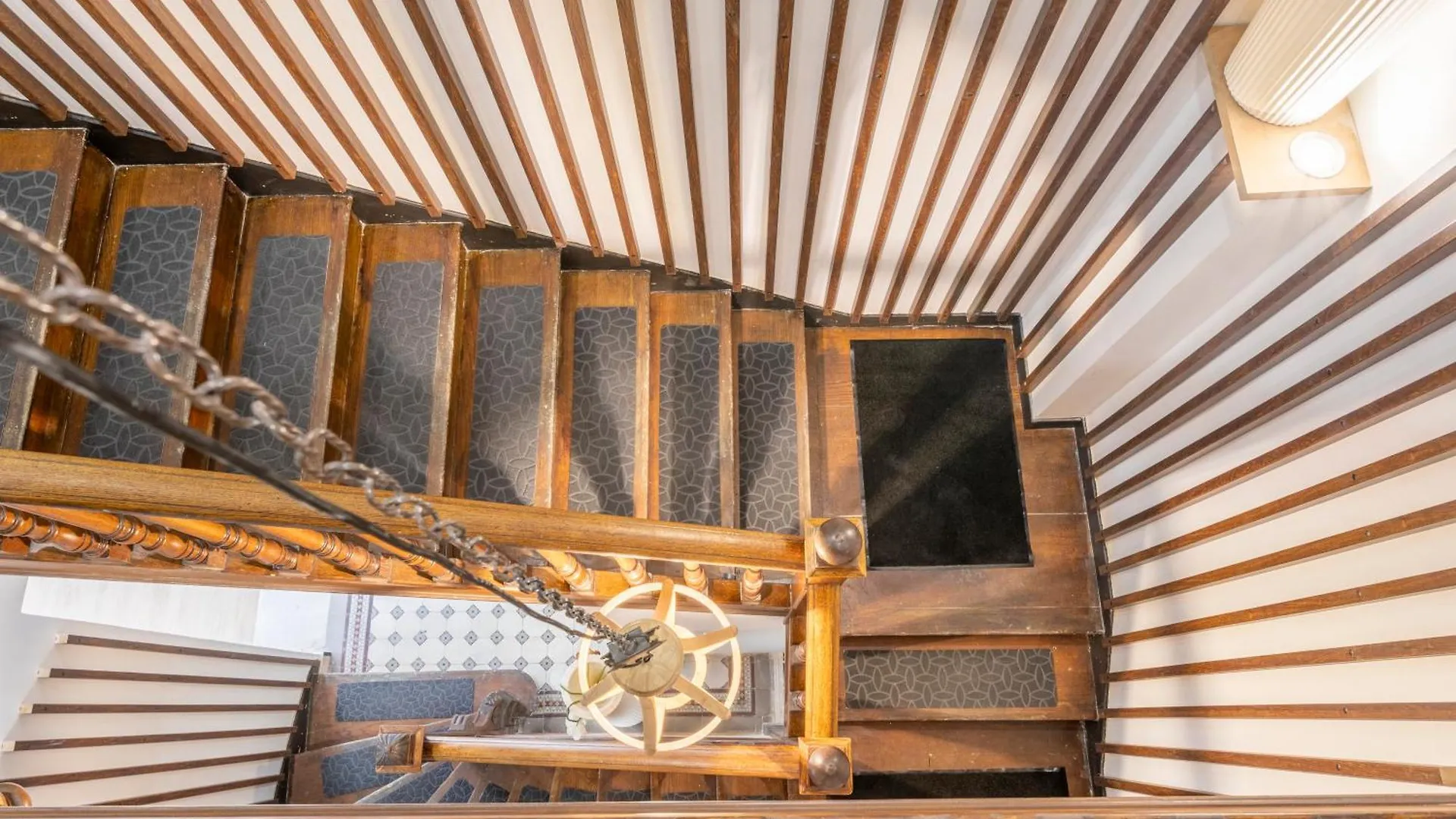 Appartement Adira Marseille Montgrand 2 Etoiles