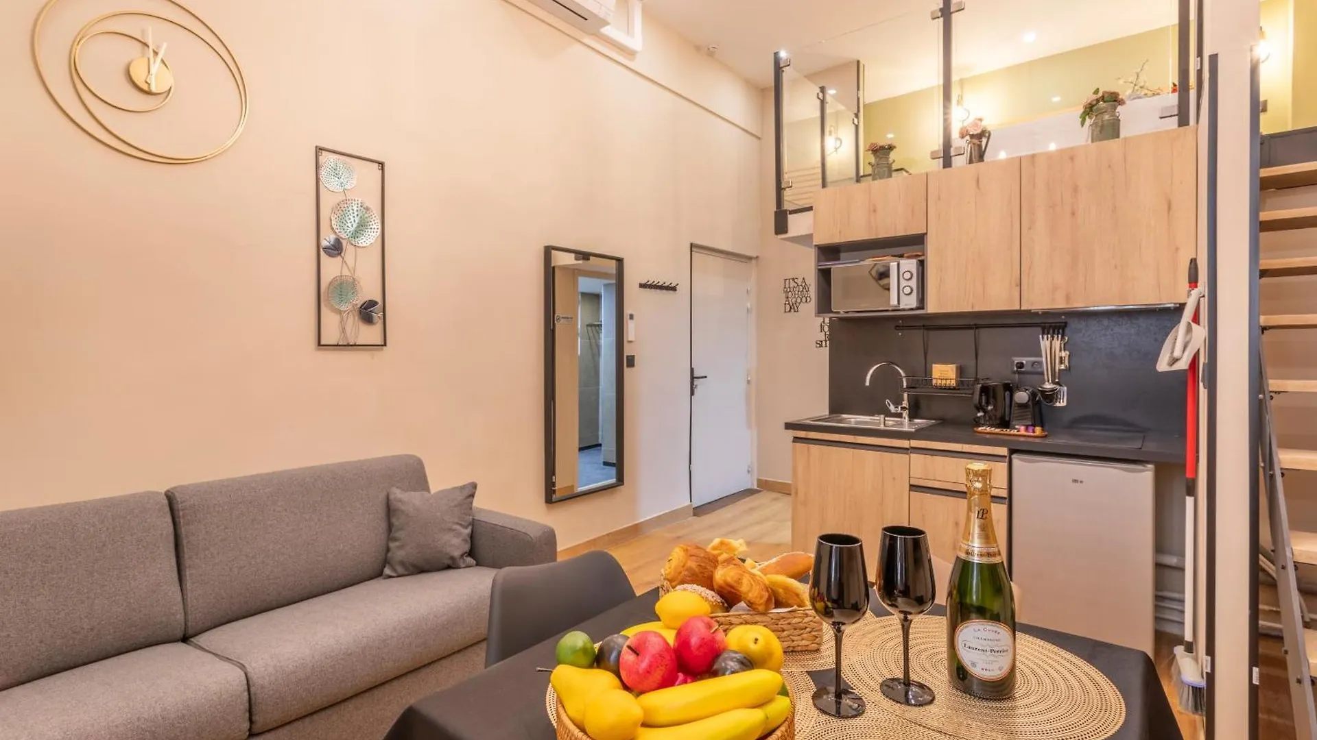 Appartement Adira Marseille Montgrand 2 Etoiles France